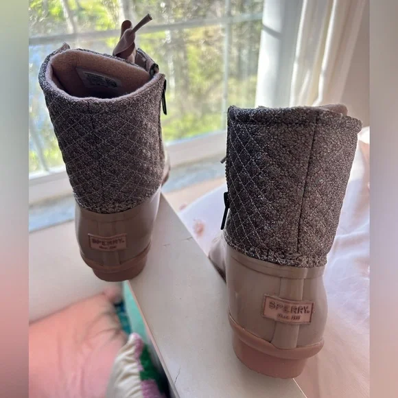 NIB Sperry Saltwater Sequin Duck Boot - Picture 8 of 8